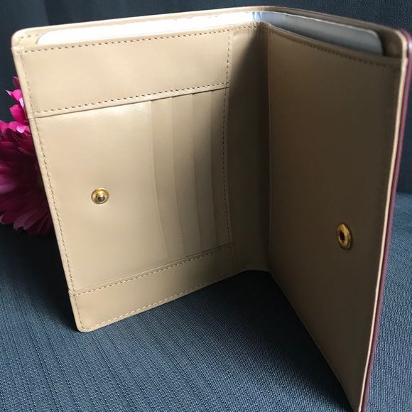 NWOT 14th & Union Mallory Leather Travel Wallet - Picture 3 of 12